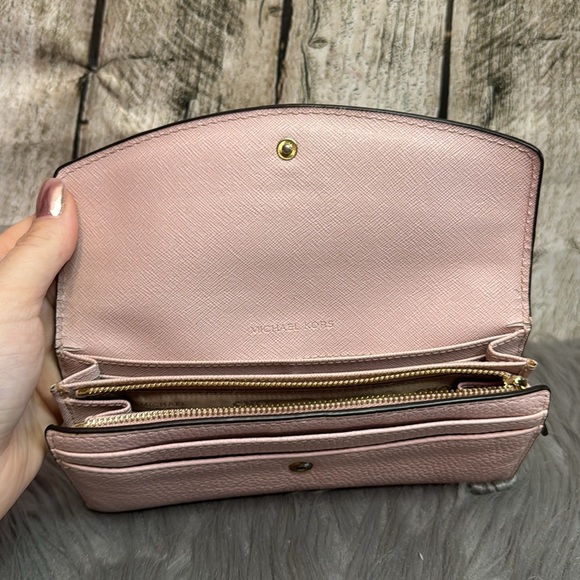 MICHAEL KORS - Wallet - Picture 6 of 15